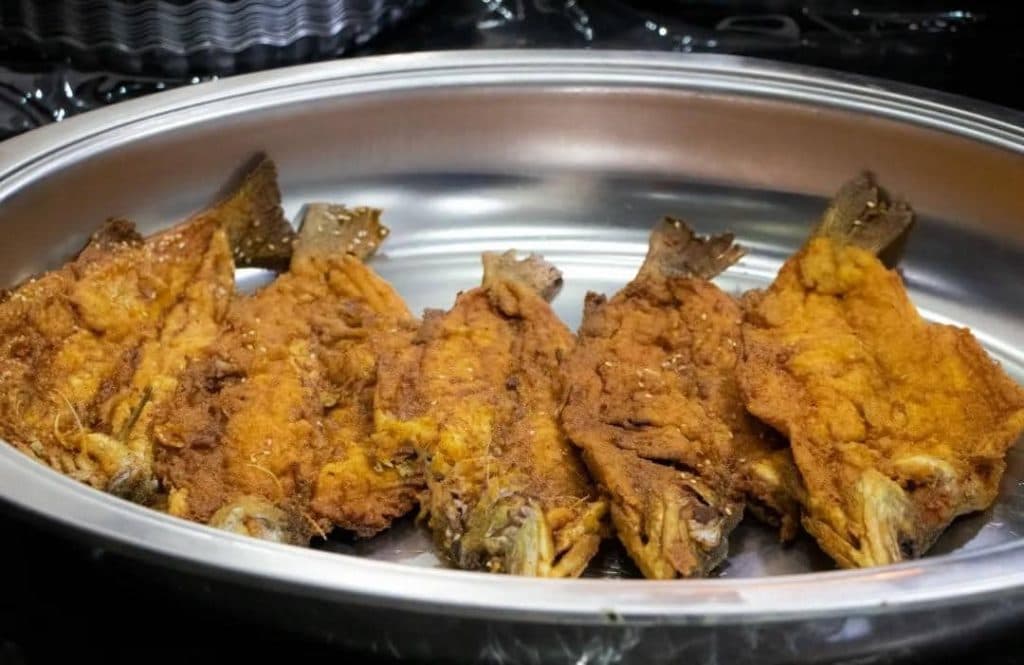 کافه رستوران سنتی ققنوس در شهرکرد