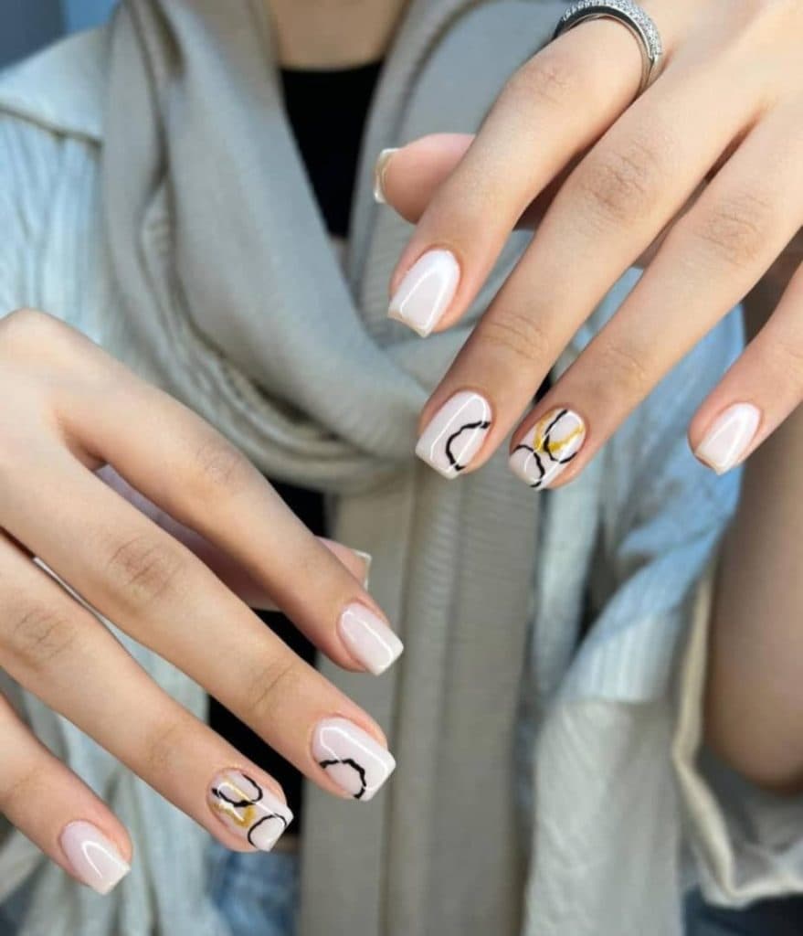 مرکز تخصصی کاشت ناخن سمیرا حسینی در نوشهر