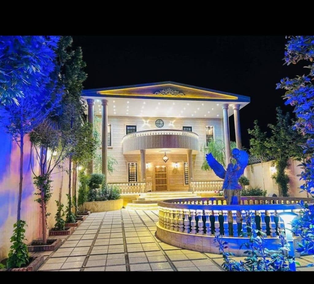 باغ عمارت گلشن برگزار کننده مجالس در مشهد