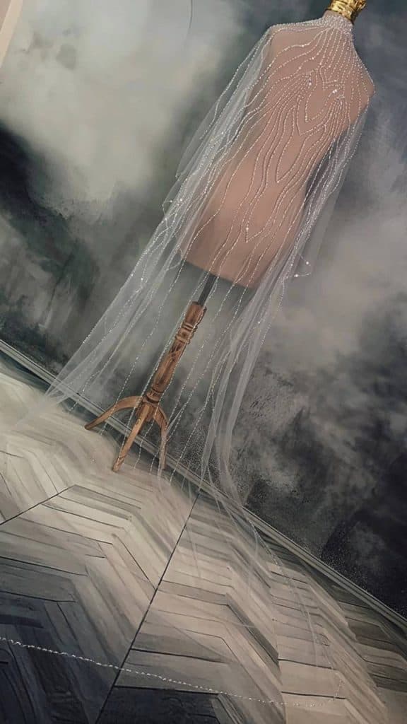 مزون لباس عروس مانلی در سمنان