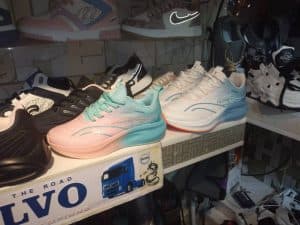 فروشگاه کیف و کفش احسان درگهان