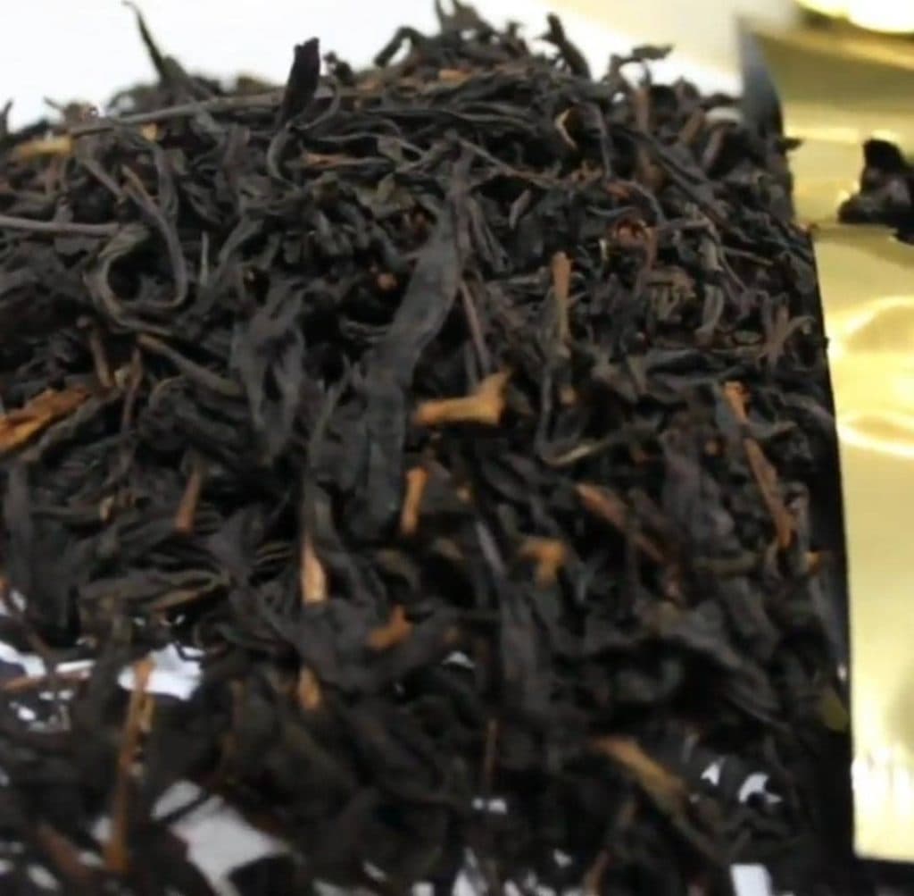 بورس فروش برنج و چای سید موسویها در پیرسرای رشت