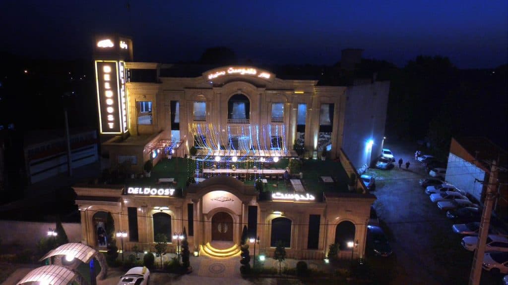 تالار دل دوست در جاده خمام به رشت