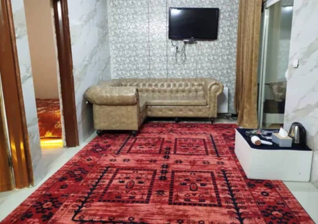 هتل آپارتمان مشتی رضا گزنک در آبگرم لاریجان