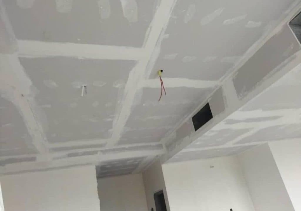 نقاشی ساختمان قربانی در تهران