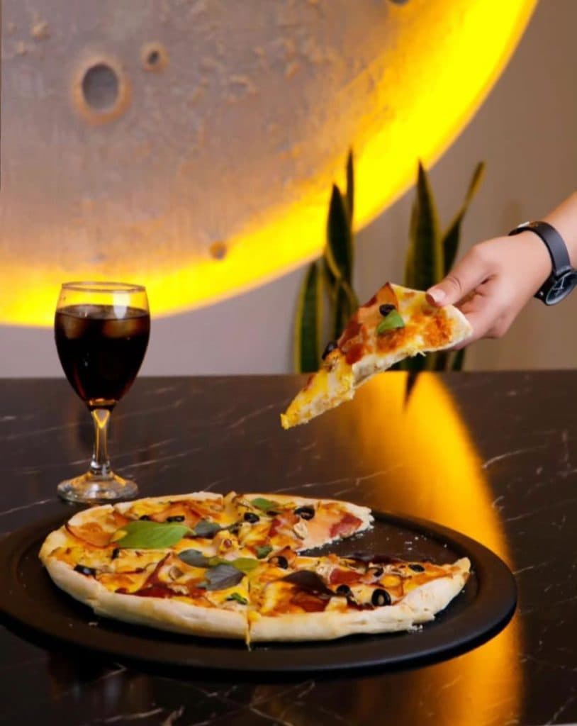 هتل و مجموعه گردشگری قصر برلیان در سمنان