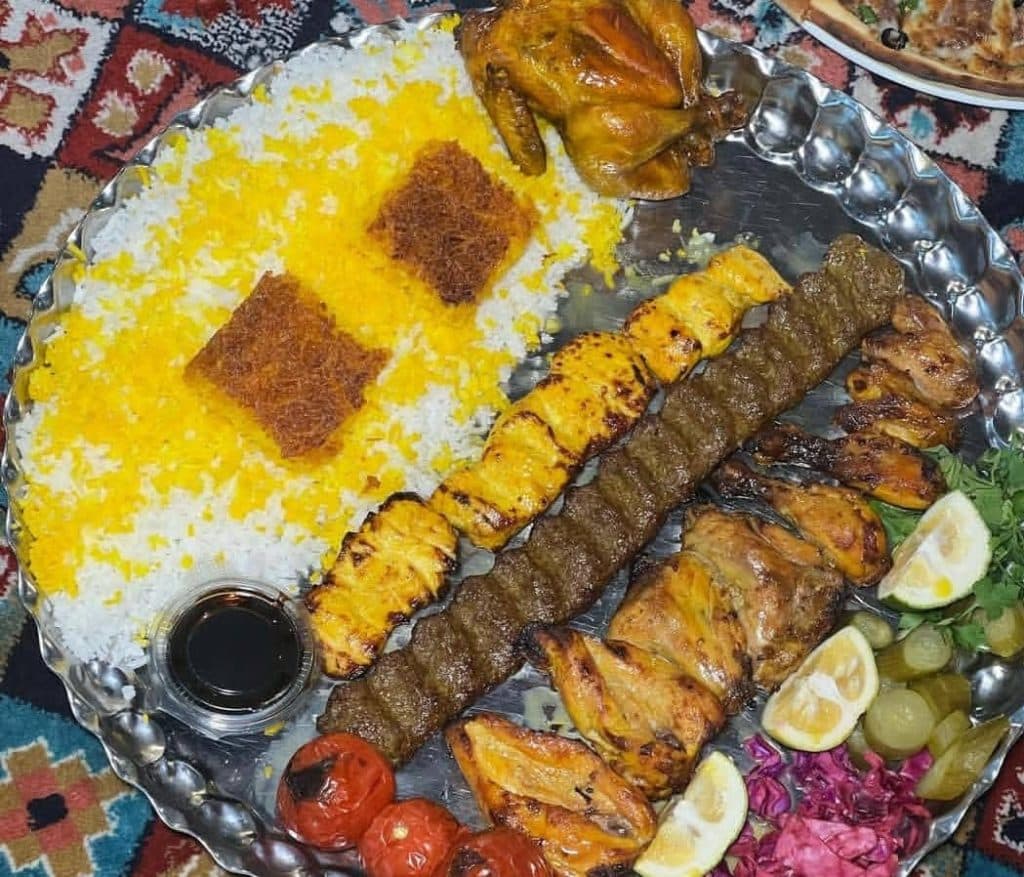 رستوران نیایش در بعثت اصفهان