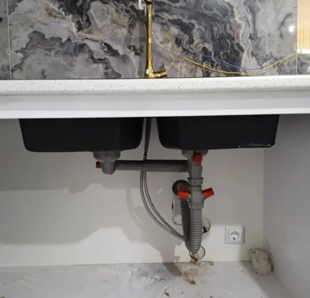 تاسیسات لوله کشی و رادیاتور ساختمانی باوقار در رشت