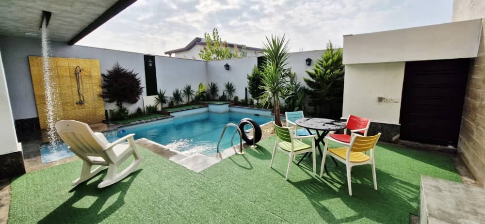 اجاره ویلای استخردار سبک مدرن بمدیریت آقای اکبری در سرخرود