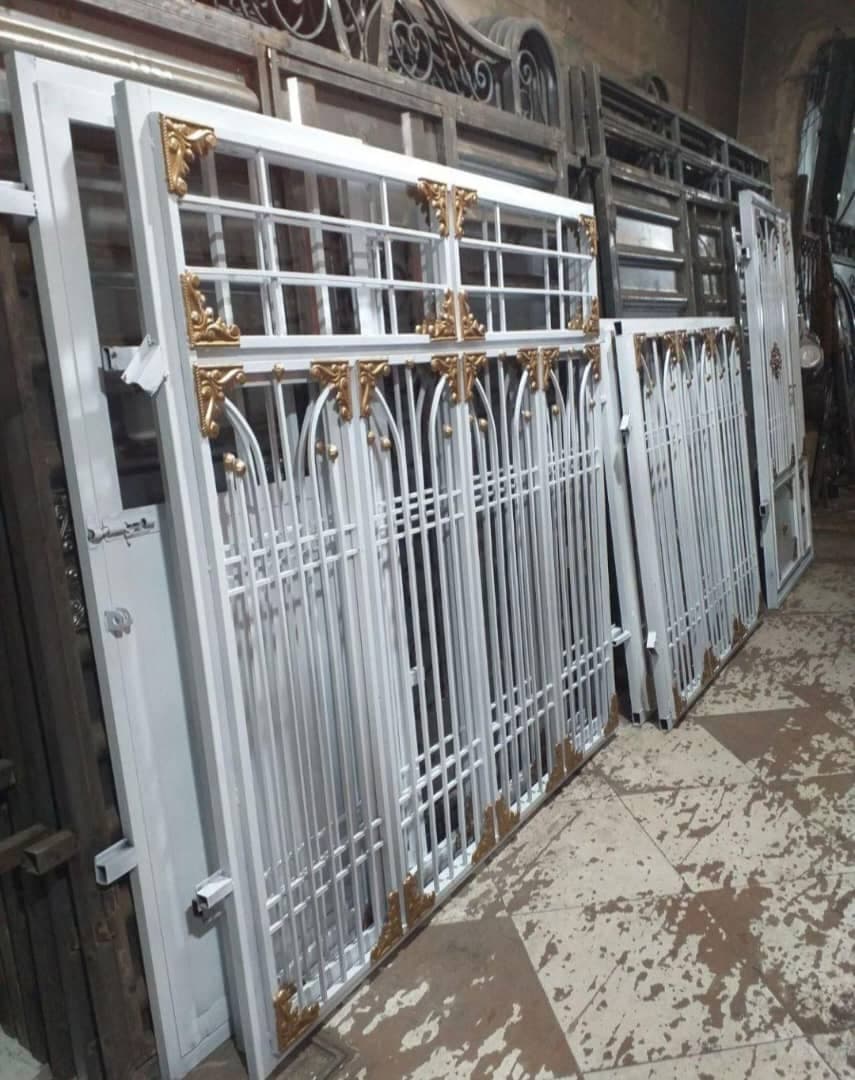 درب و پنجره سازی حسین شریفی نسب در مشهد