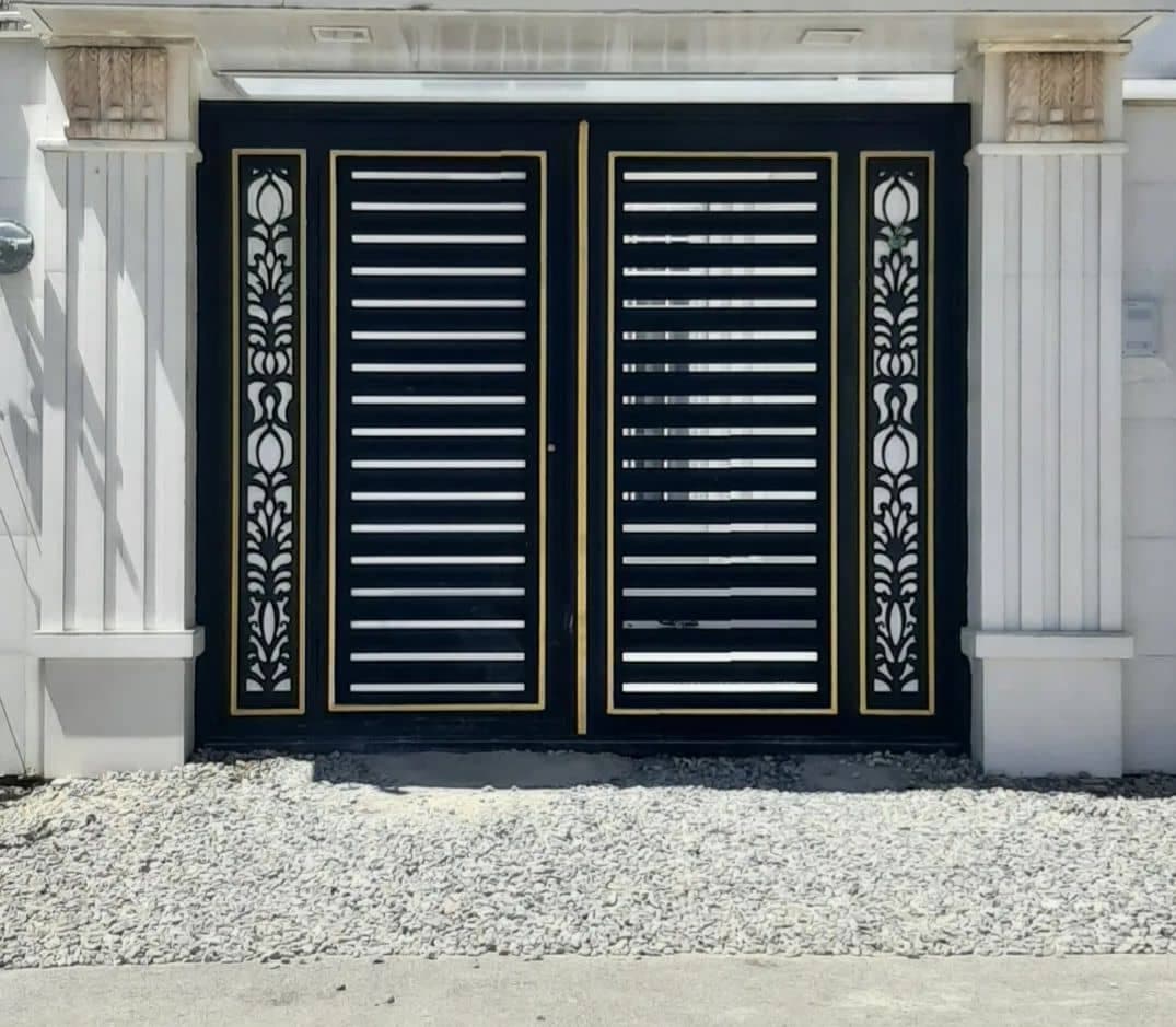 درب و پنجره سازی حسین شریفی نسب در مشهد