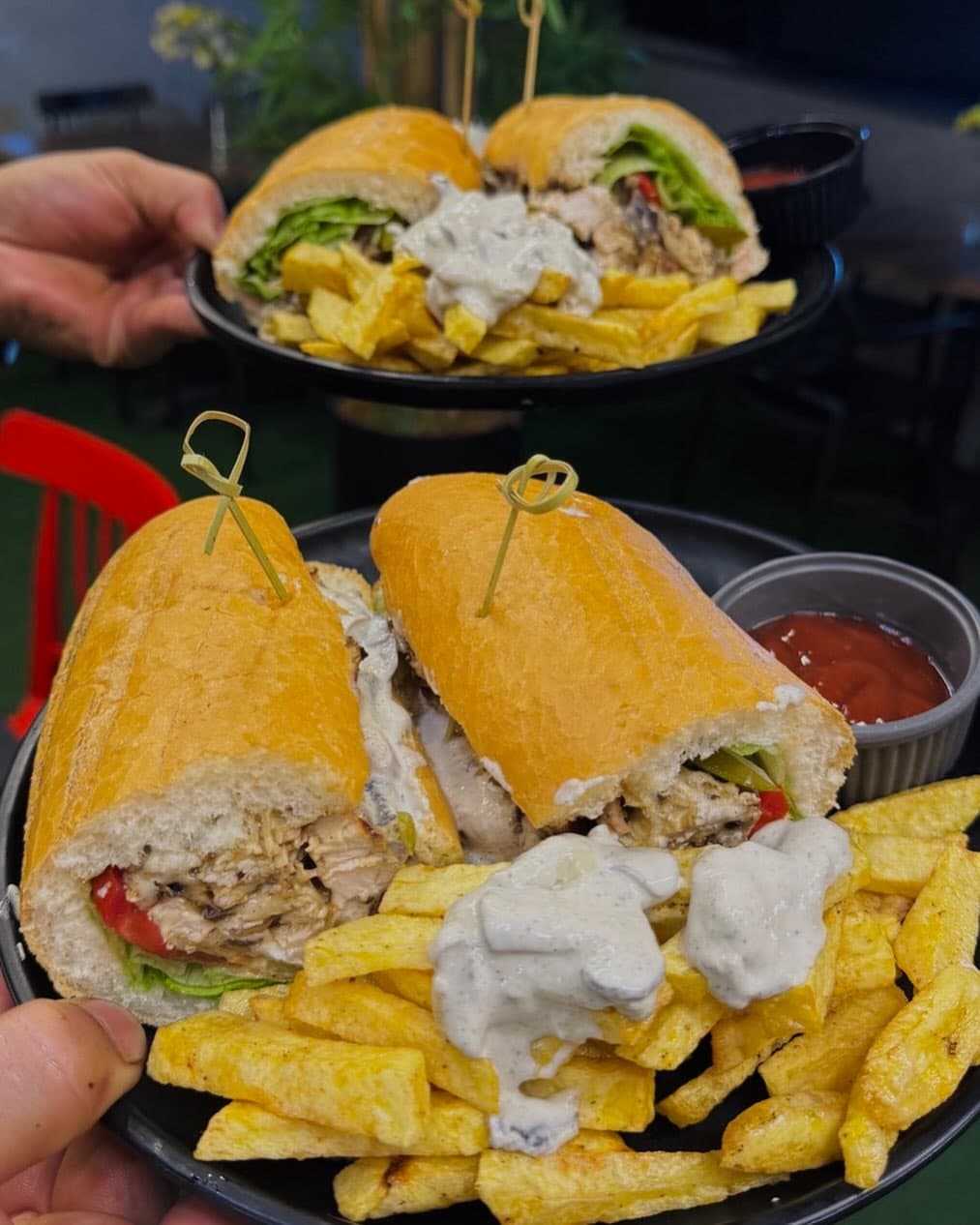 کافه مرلین در لاهیجان