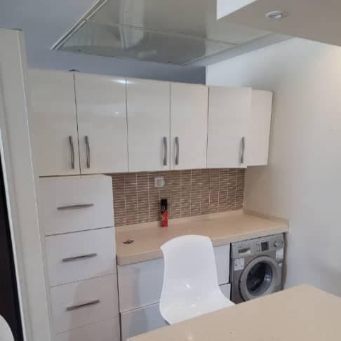 طراحی و اجرا صفحه کابینت کورین و کوارتز کورینو محمد صمدی در غرب تهران