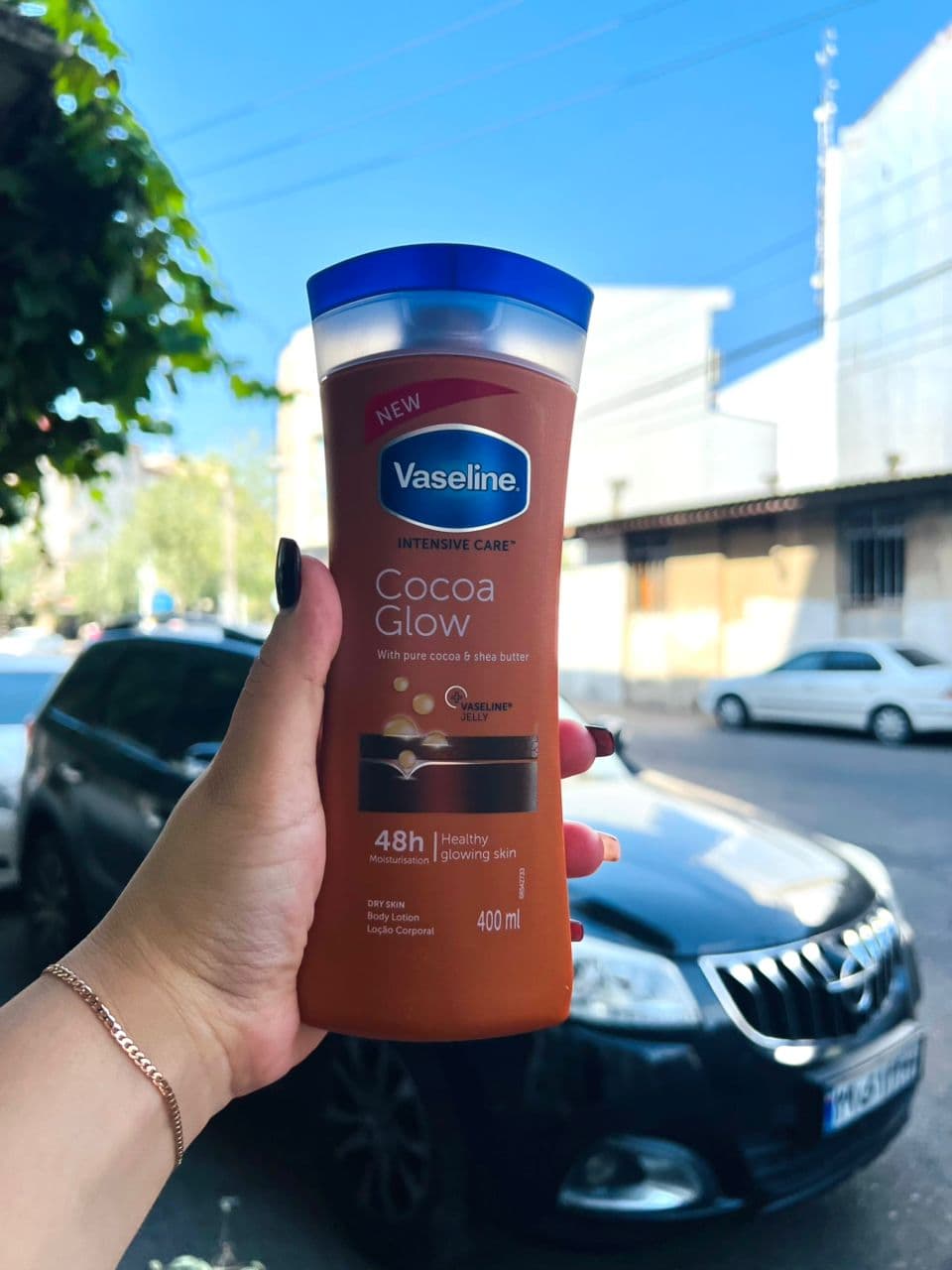 فروشگاه لوازم آرایش و بهداشتی تخصصی پوست و مو هوتاشیت رشت