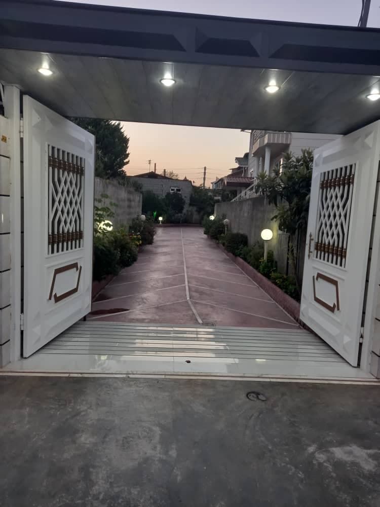 اجاره روزانه ویلا دوخوابه ساحلی بمدیریت آقای قاسم نژاد در رامسر