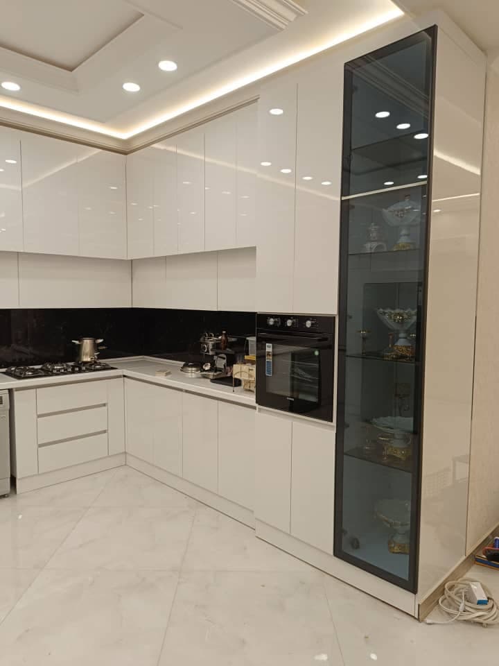 طراحی و اجرای کابینت رستمی در کرمانشاه