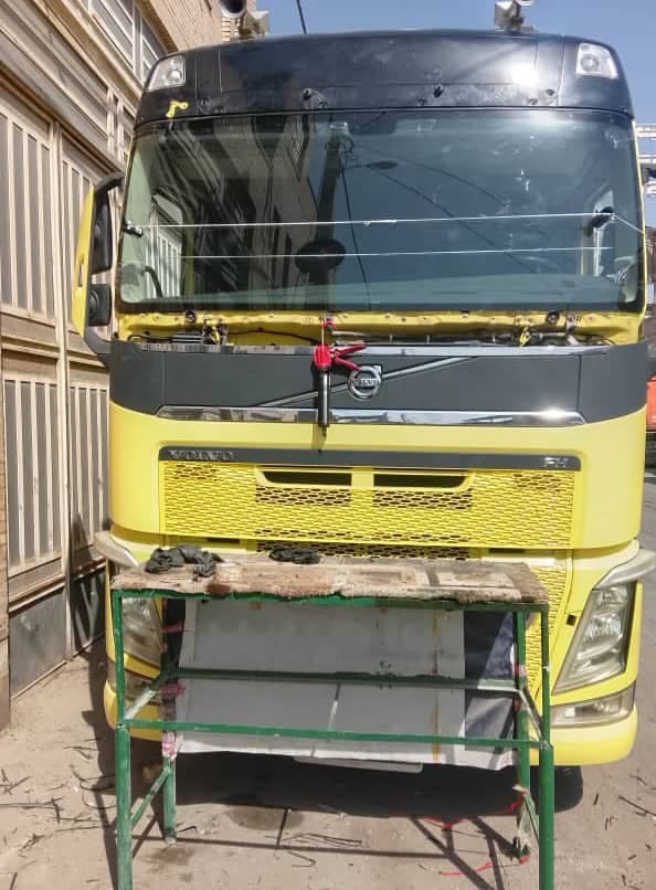 فروش و نصب شیشه اتومبیل حمزه در یزد