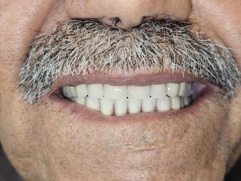 مطب دندانپزشکی تخصصی دکتر بنیکا عباسی در اصفهان