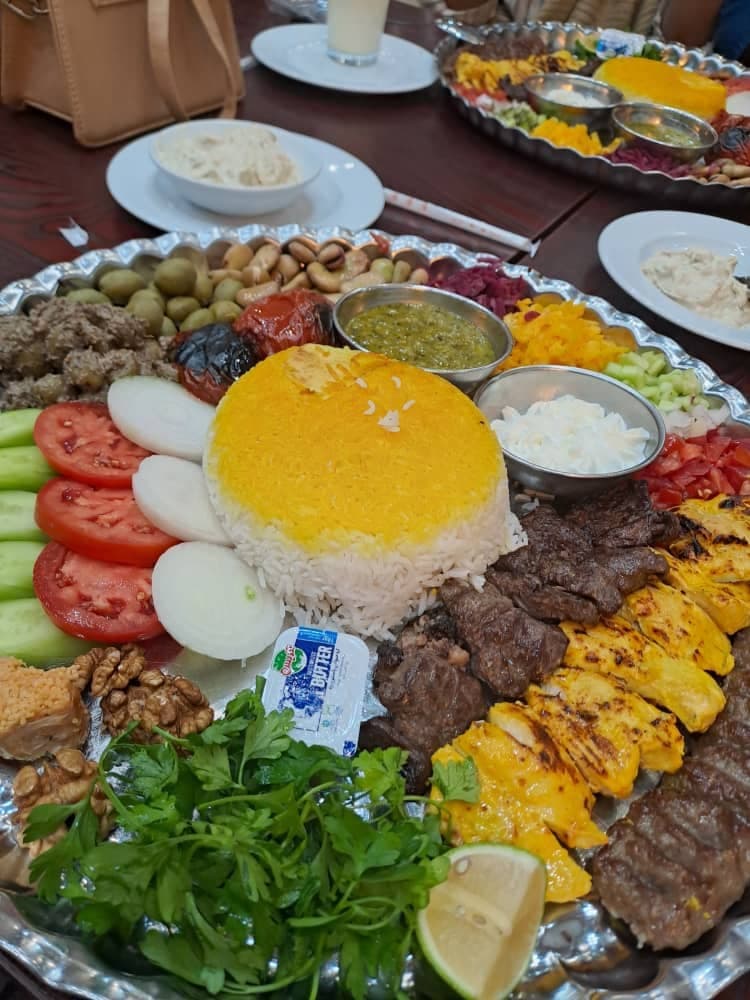 باغ رستوران آساره در خرم آباد