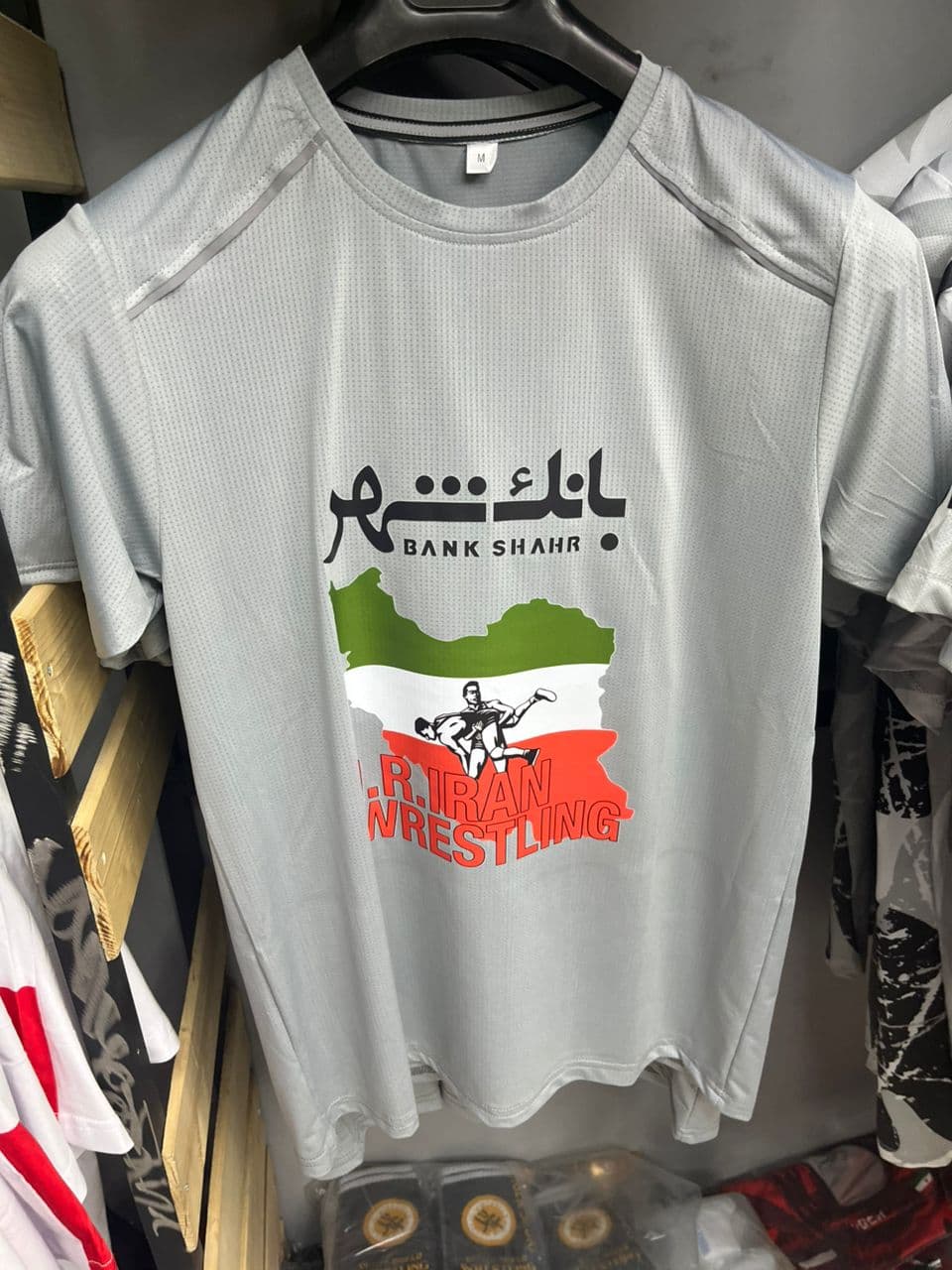 فروش ملزومات ورزشی و مکمل اورجینال شهداد اسپرت در کرج