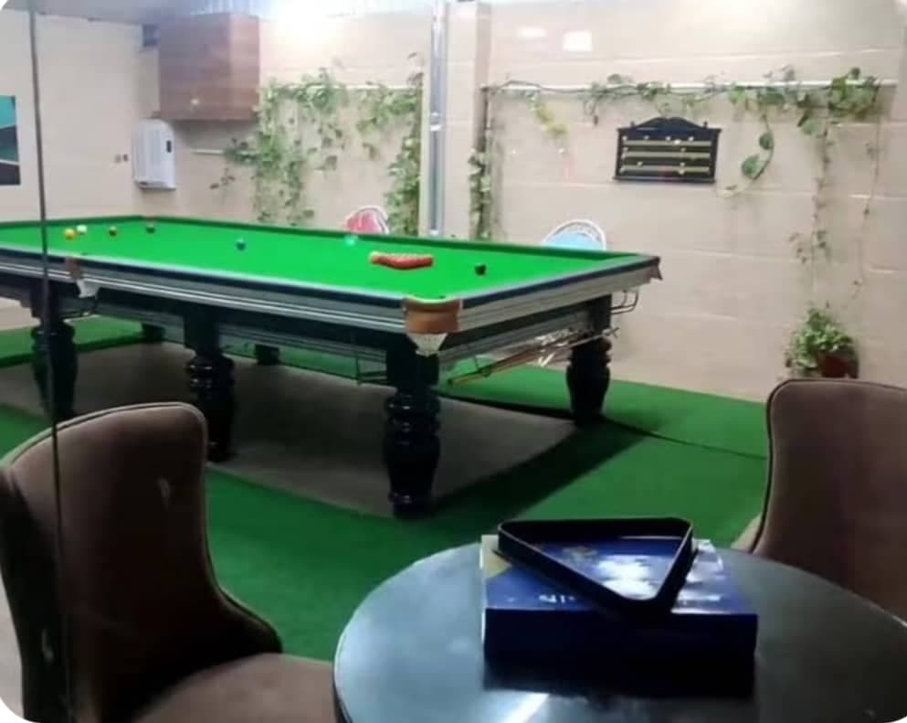 باغ رستوران احسان به مدیریت احمد گرامی در جاده آستانه به رشت