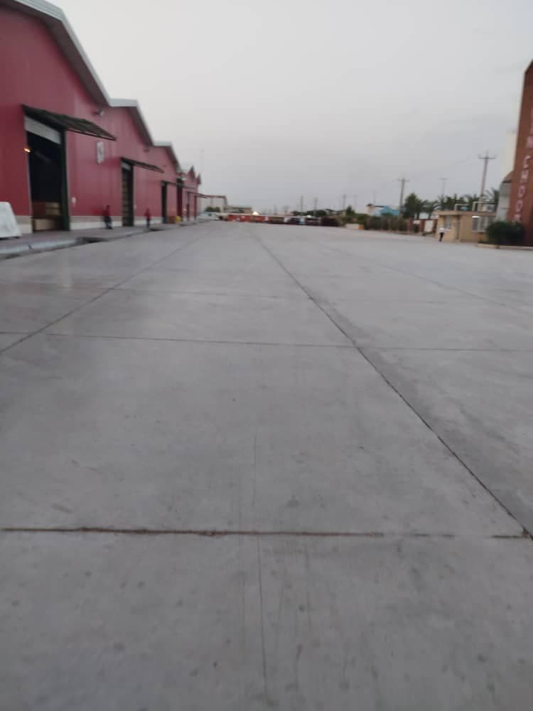 اجرای بتن ریزی حرفه ای و تخصصی شکری در همدان