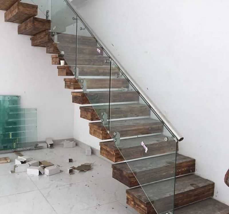 فروش و نصب نرده استیل و شیشه ای تک استیل در رشت