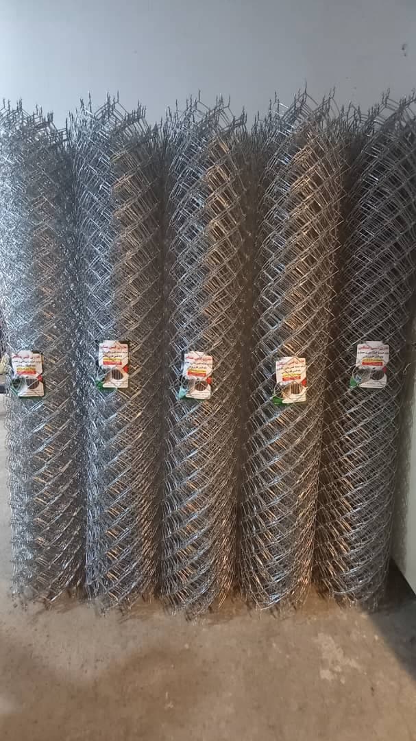 کارگاه تولید فنس و پایه فنس بتنی فلزی میرزایی در مشکین شهر