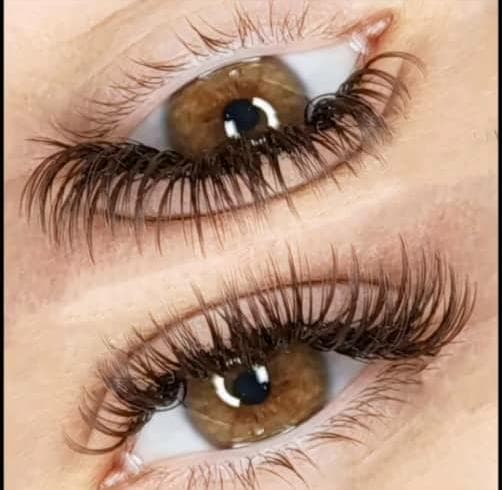 سالن زیبایی رزالین در اردبیل