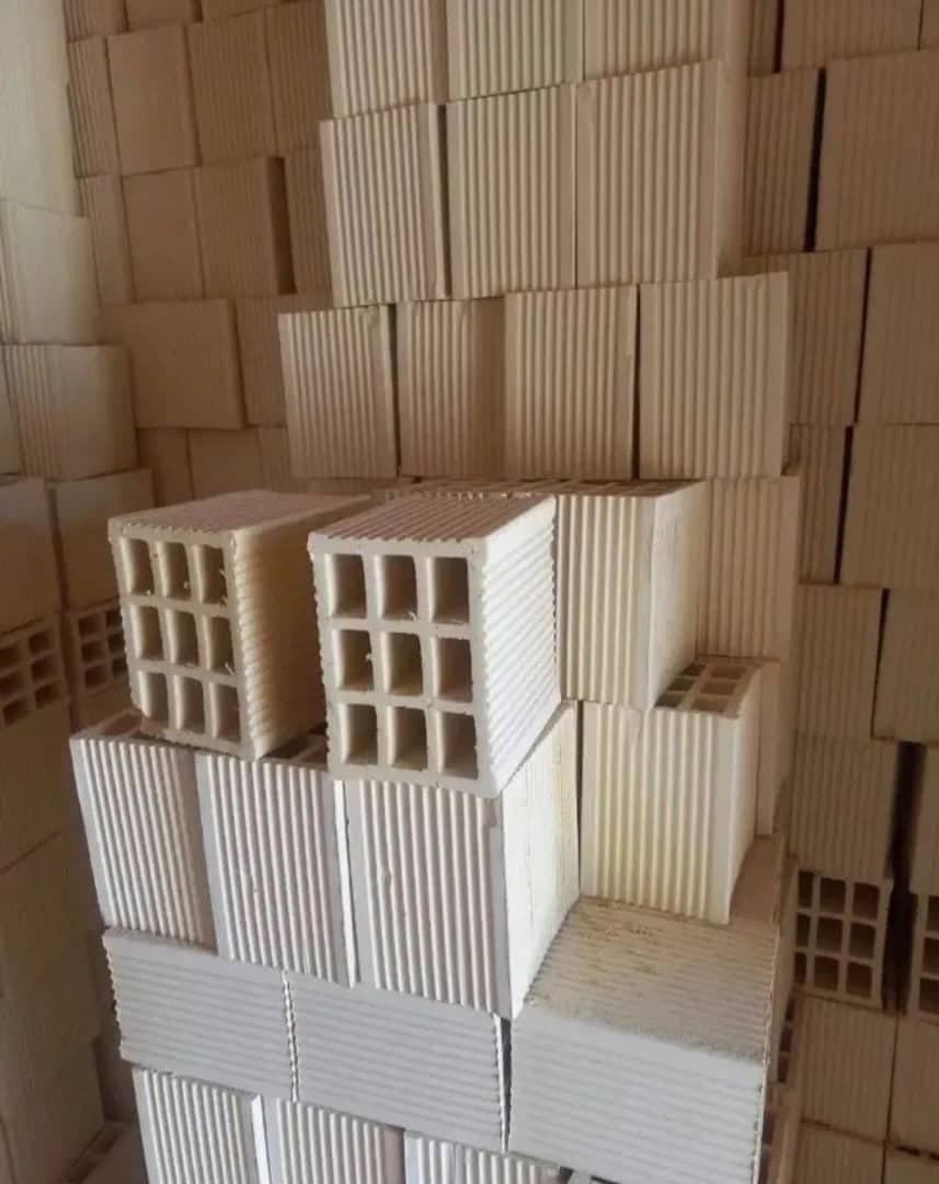 فروش عمده مصالح ساختمانی احمدی در اصفهان