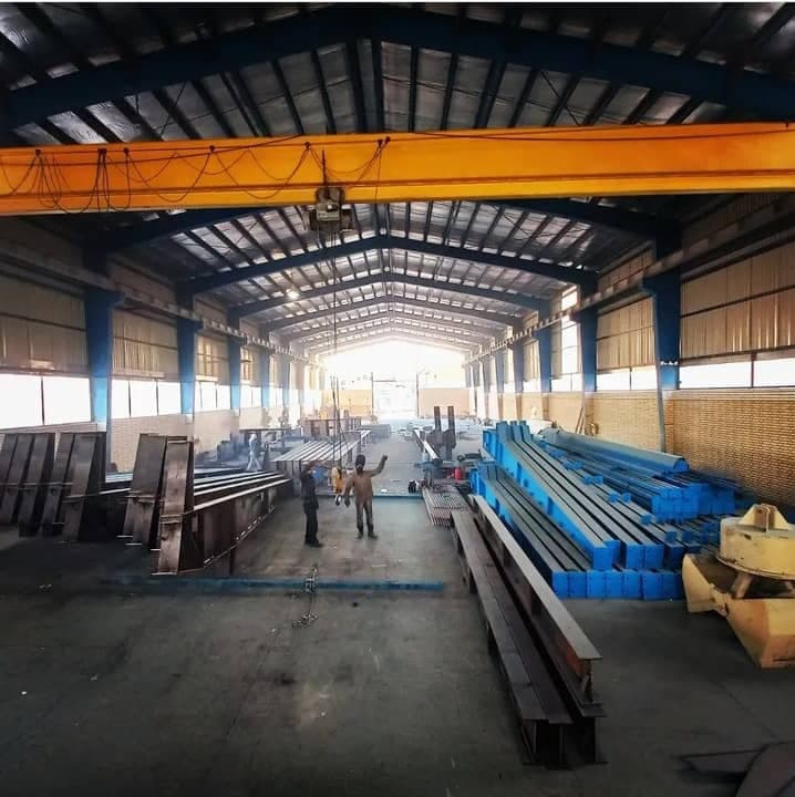 سوله سازی اهرام سوله سپاهان ساخت و نصب استراکچر فلزی در اراک