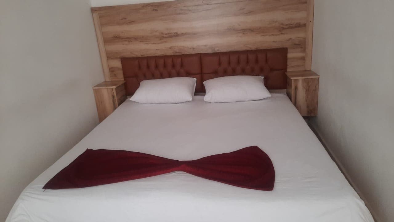 هتل رستوران گل سنگ در بندر انزلی