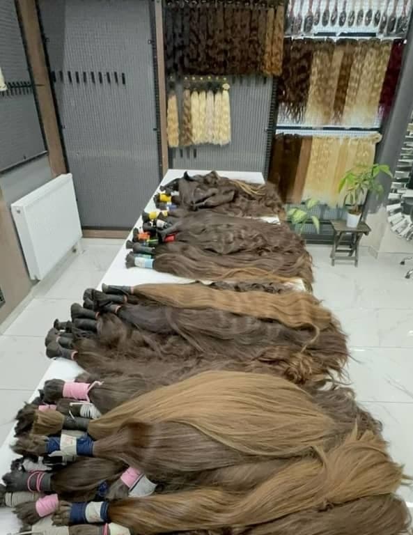 خرید عمده و تکی موی طبیعی به مدیریت دنیا راستین در کرمانشاه