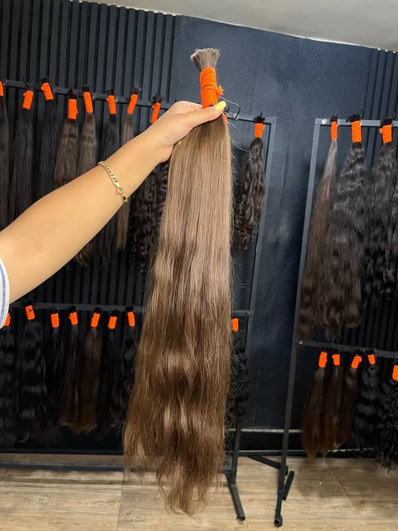 خرید عمده و تکی موی طبیعی به مدیریت دنیا راستین در کرمانشاه