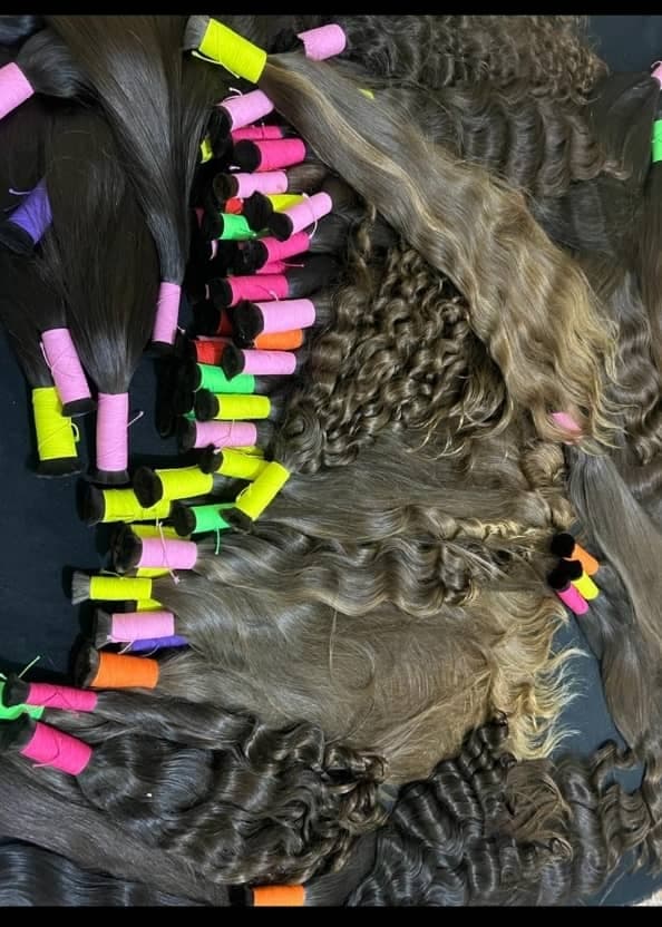 خرید عمده و تکی موی طبیعی به مدیریت دنیا راستین در کرمانشاه