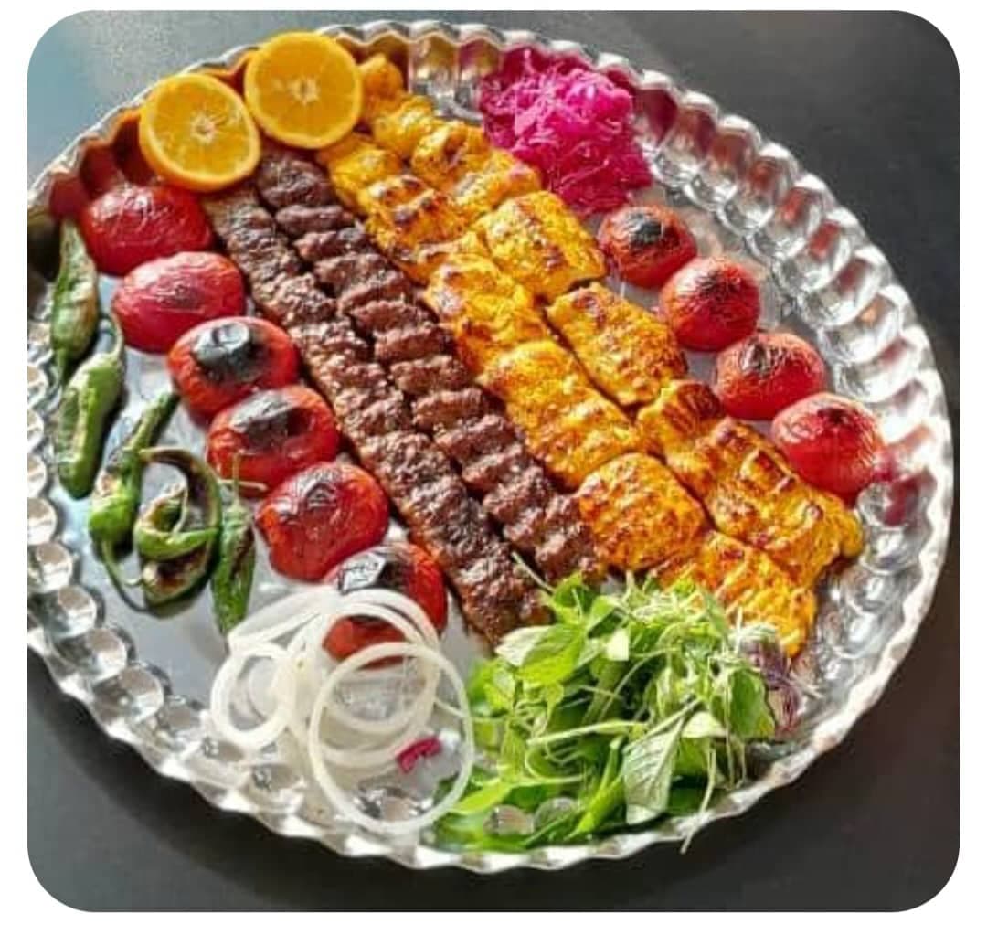 رستوران سنتی کباب ماهی خانواده در سقز