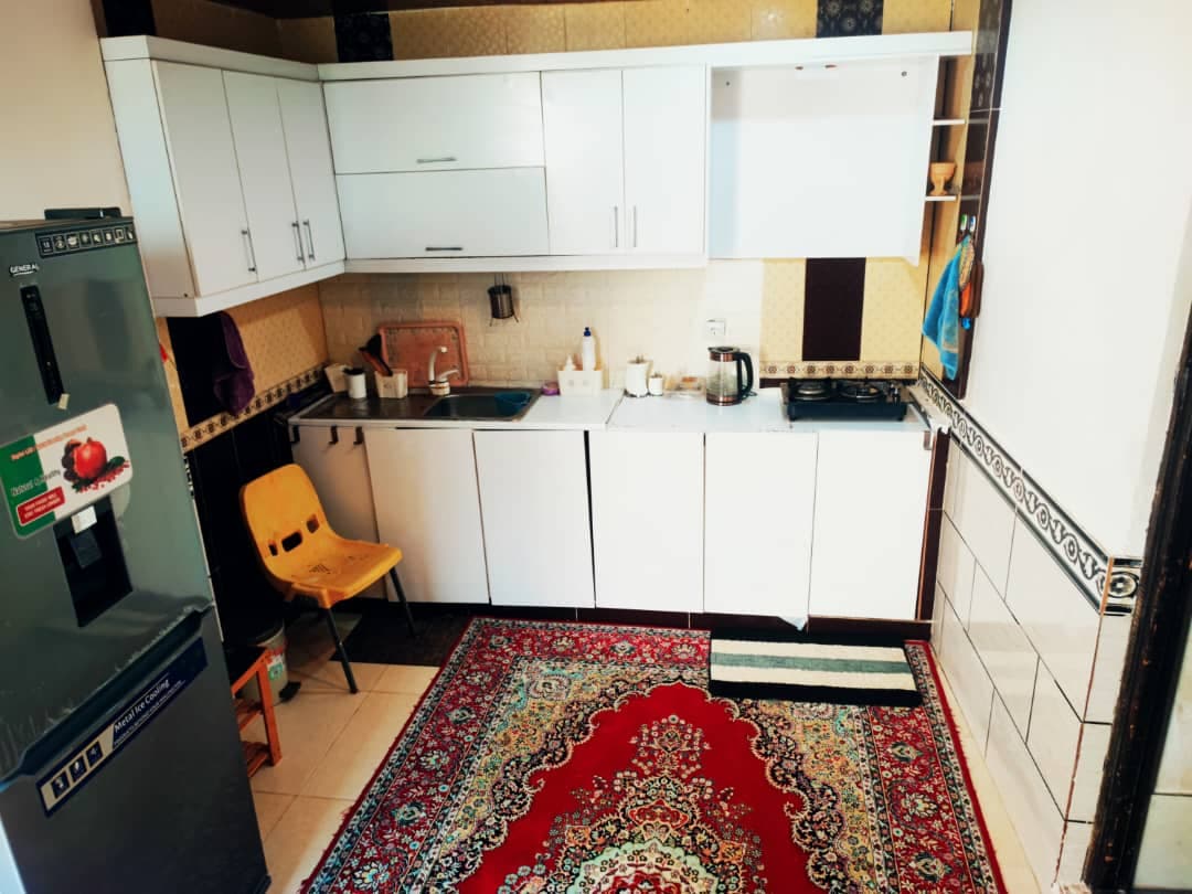 اجاره سوئیت دو خوابه مرکز شهر به مدیریت آقای کمالی در قشم