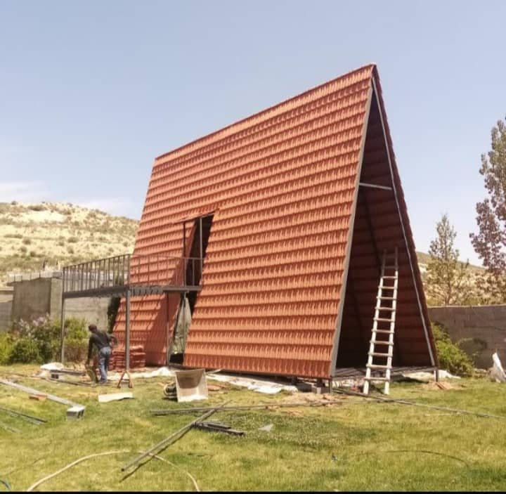 اجرا و نصب سقف شیبدار و آلاچیق دهقان در زاهدان