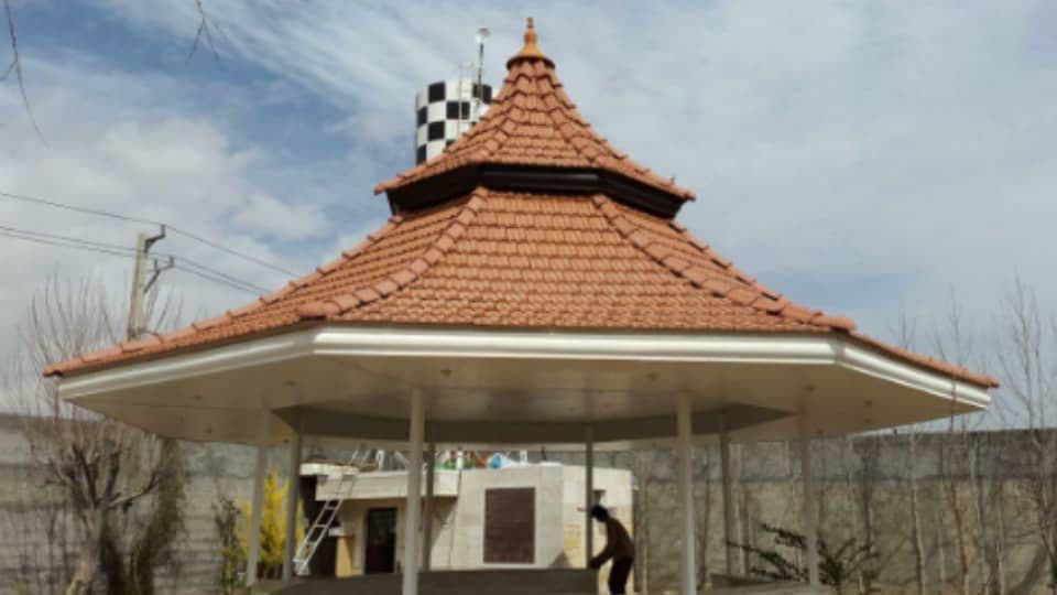 اجرا و نصب سقف شیبدار و آلاچیق دهقان در زاهدان