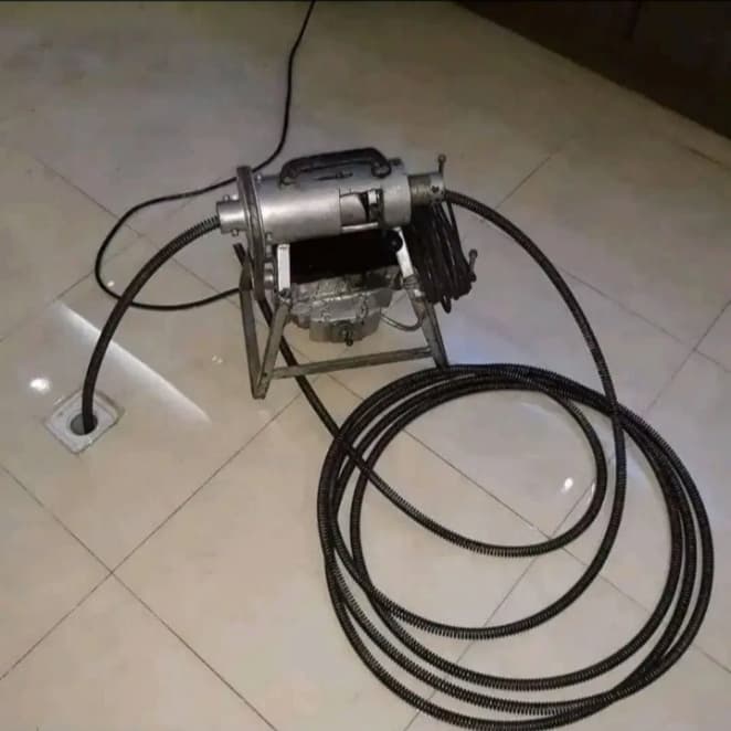 لوله بازکنی و تخلیه چاه شبانه روزی منصف امید در یزد