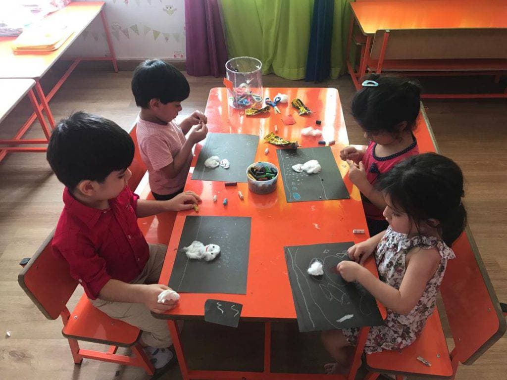 مهد کودک و پیش دبستانی مدادرنگی در بندرعباس