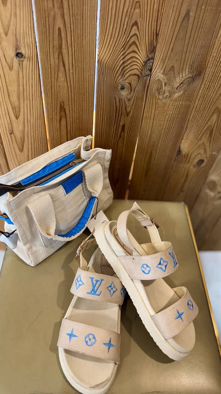 فروشگاه آنلاین کیف و کفش ودود در رشت