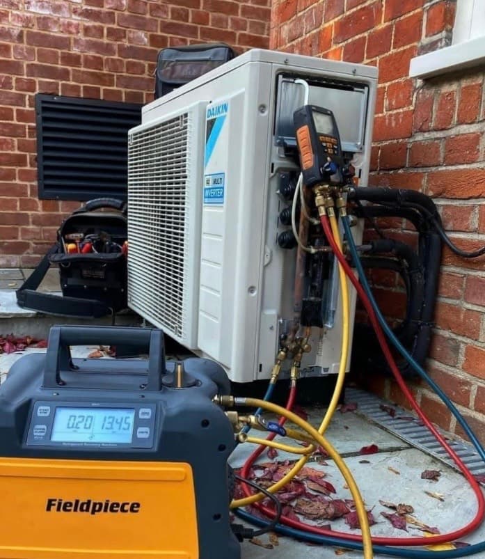 نصب سرویس سیستم های سرمایشی و گرمایشی سرزمین تعمیرات در شیراز