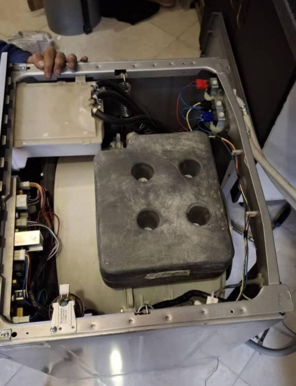 نصب و تعمیر لباسشویی سرشار در غرب تهران