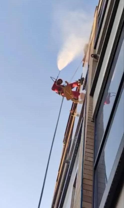 نانو زدن نما بدون داربست و جرثقیل بیگی در اصفهان