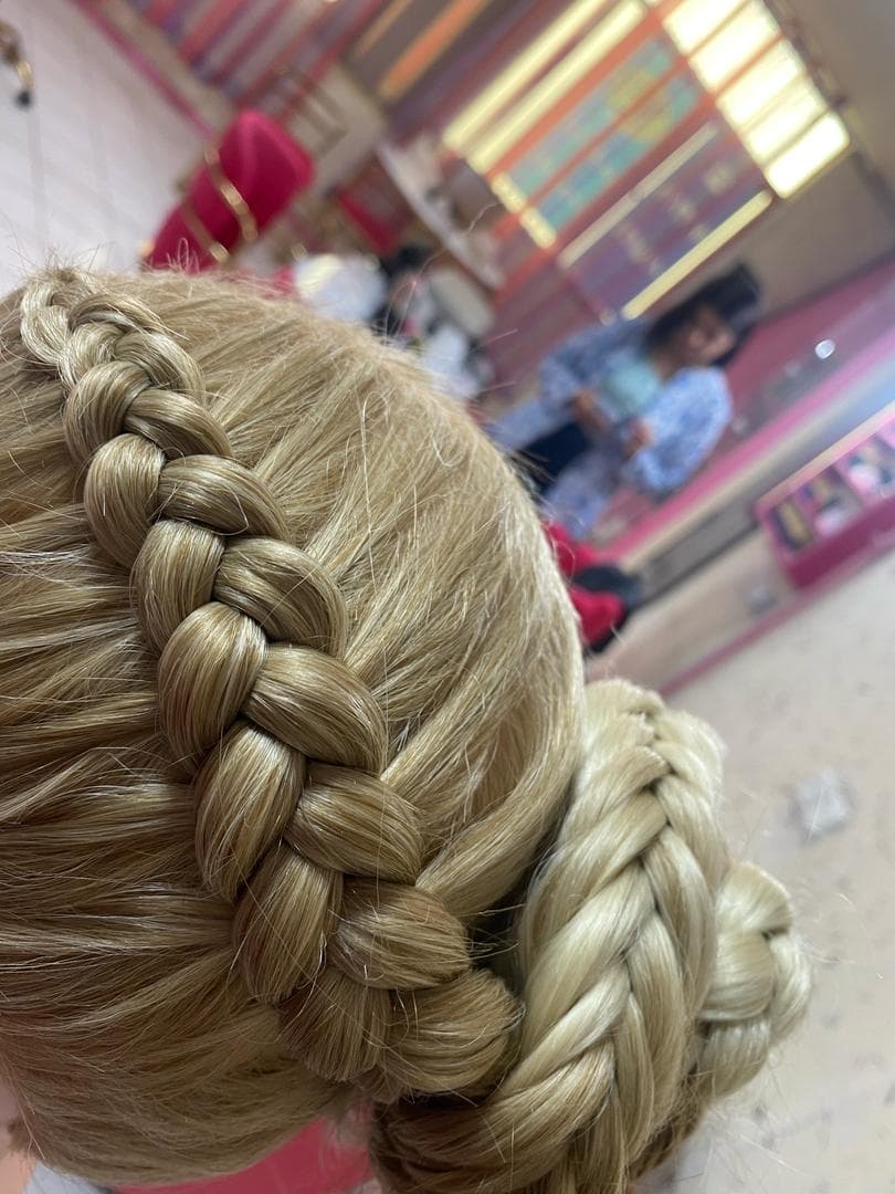 آموزشگاه زیبایی نازنین اشرفی در نارمک تهران