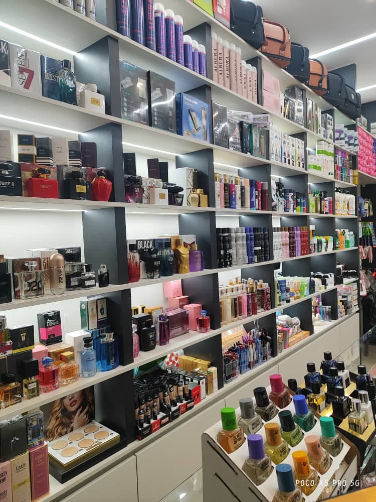 لوازم آرایشی سایه در کبودرآهنگ