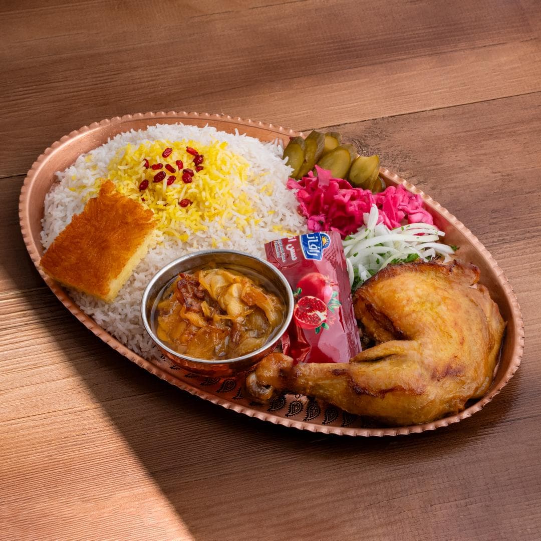 کافه رستوران ماه و شاه در مشهد