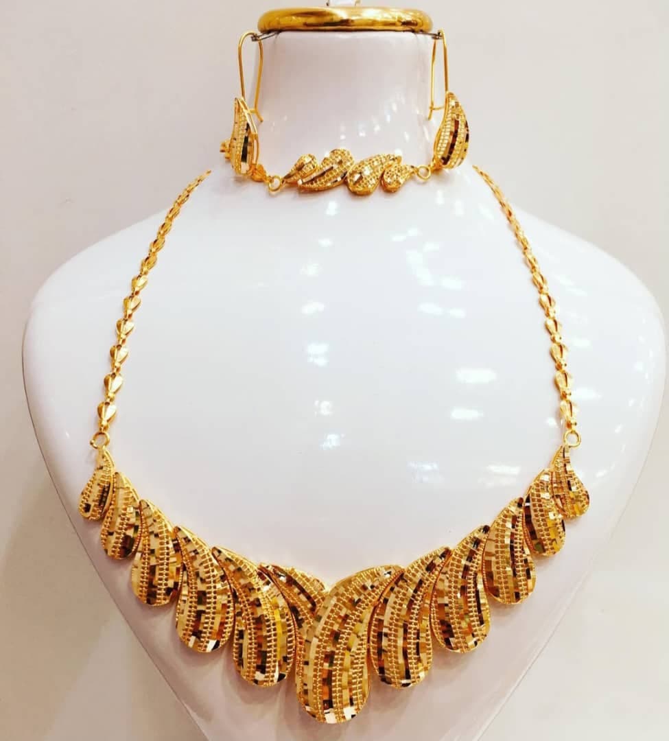 زرگری کریمی در خیابان امام یزد