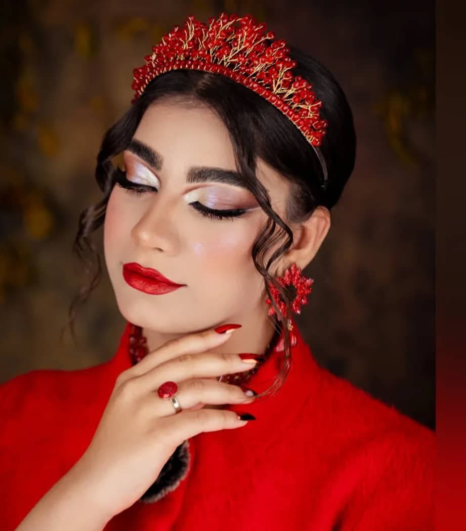 آموزشگاه مراقبت زیبایی لیلا منفرد در سعادت شهر